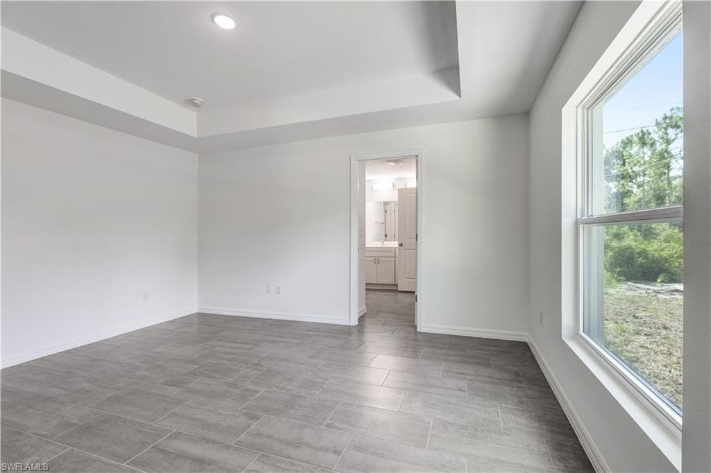 1005 W 11th ST-11