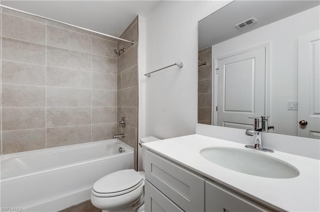 1005 W 11th ST-13