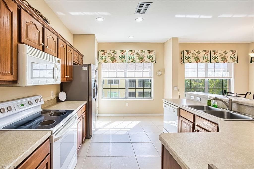 20061 Sanibel View CIR 201-18