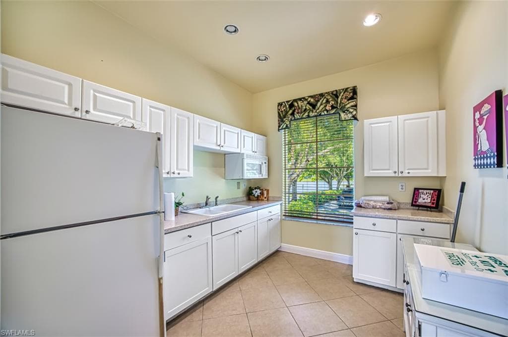 20061 Sanibel View CIR 201-37
