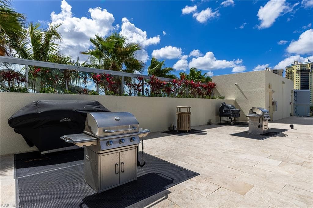 3000 Oasis Grand BLVD 2405-46