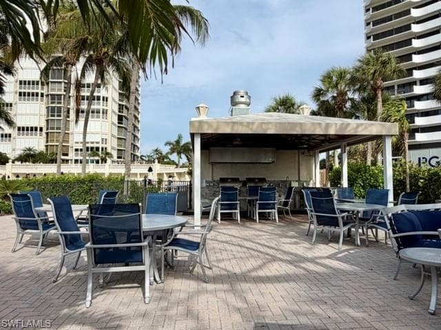 4021 Gulf Shore BLVD N 202-32