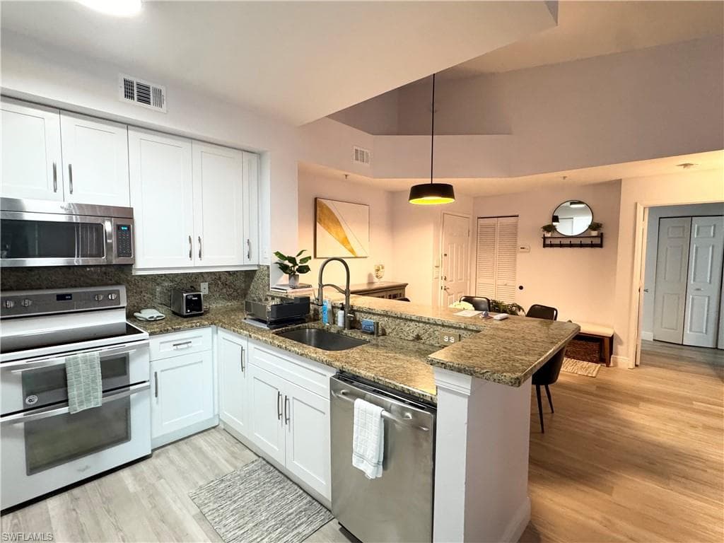 1190 Reserve WAY 304-7