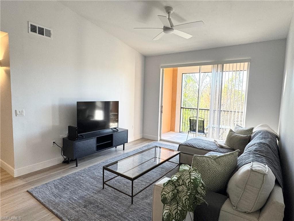 1190 Reserve WAY 304-3