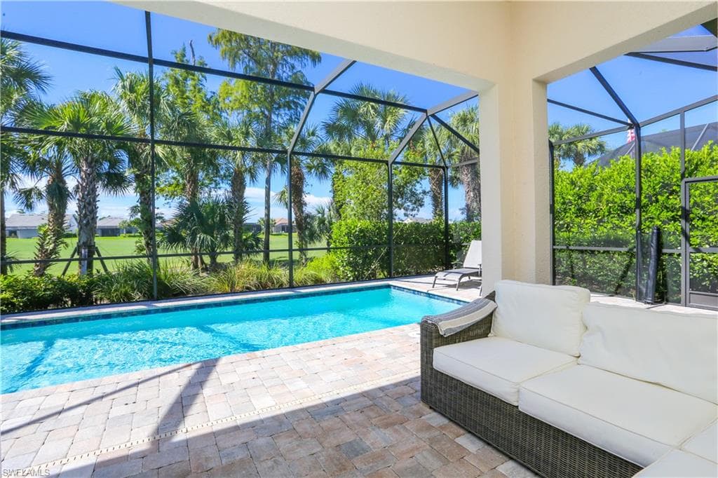 9716 Everglades DR-40