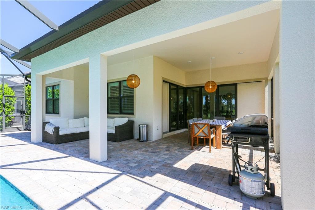 9716 Everglades DR-43