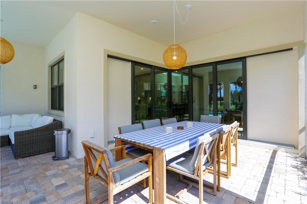 9716 Everglades DR-39
