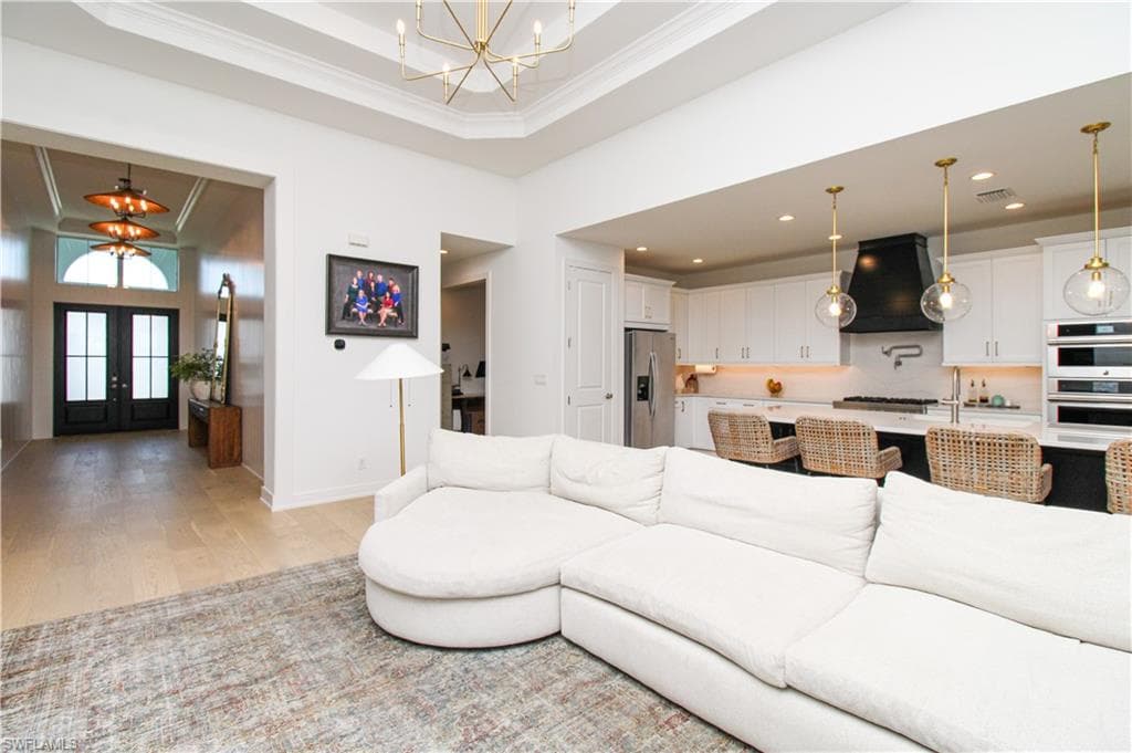 9241 Cayman DR-22