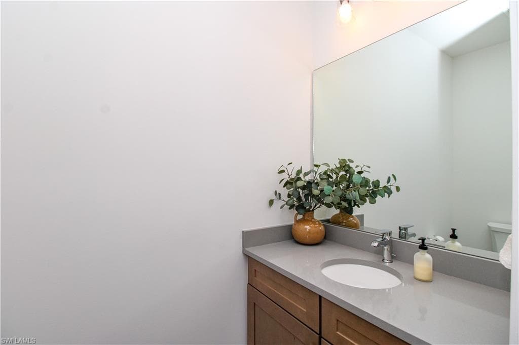 9241 Cayman DR-26