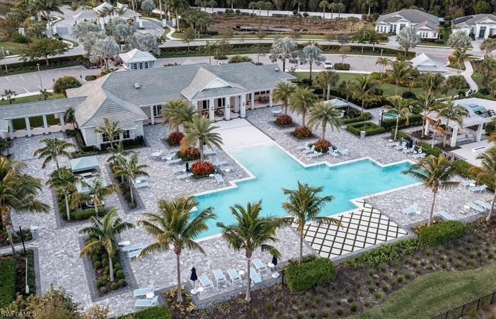 9241 Cayman DR-45