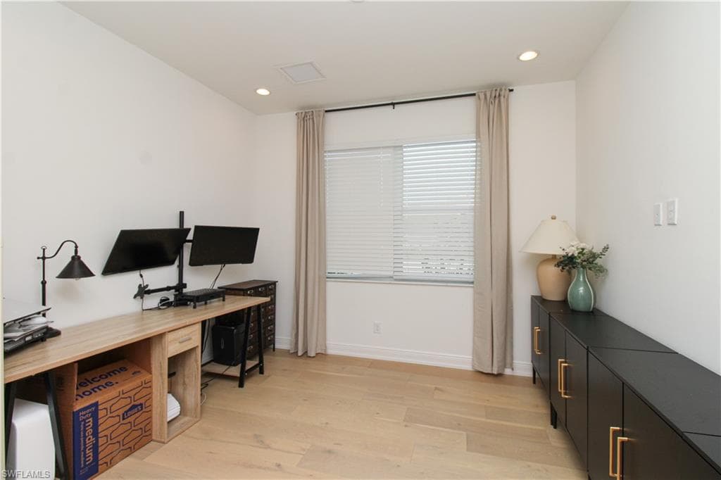 9241 Cayman DR-25