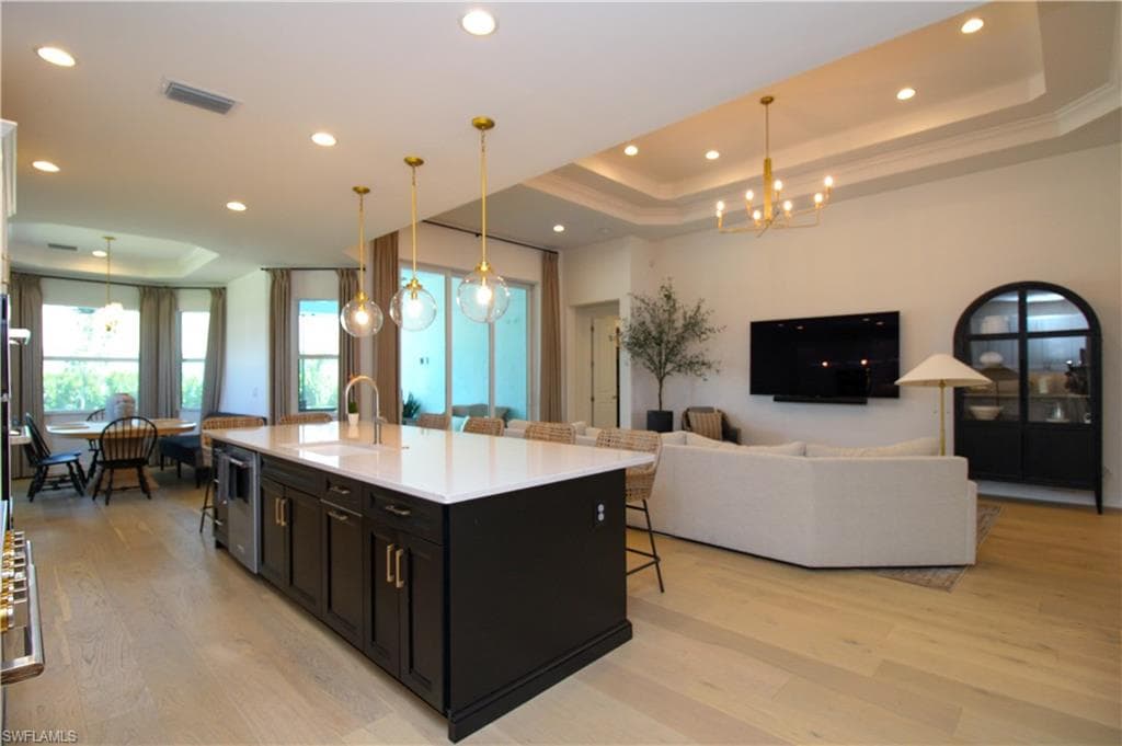 9241 Cayman DR-8