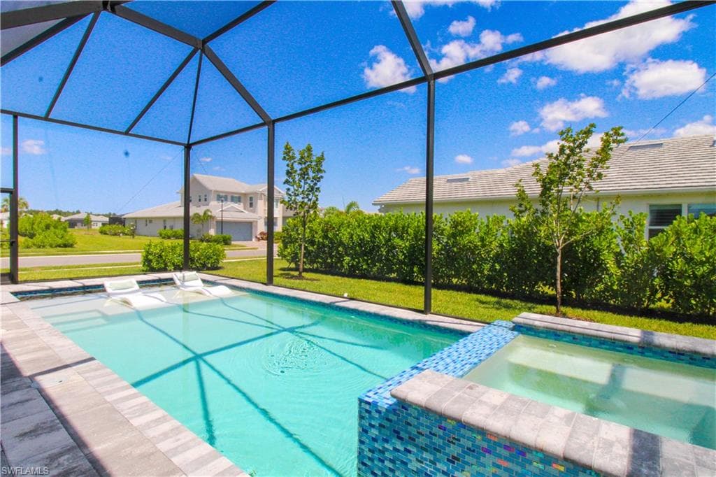 9241 Cayman DR-39
