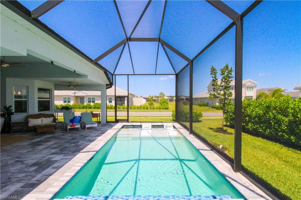 9241 Cayman DR-38