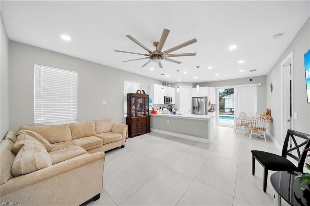 26951 N RIVERSIDE DR-8