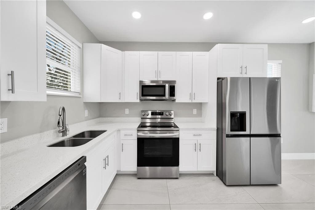 26951 N RIVERSIDE DR-34