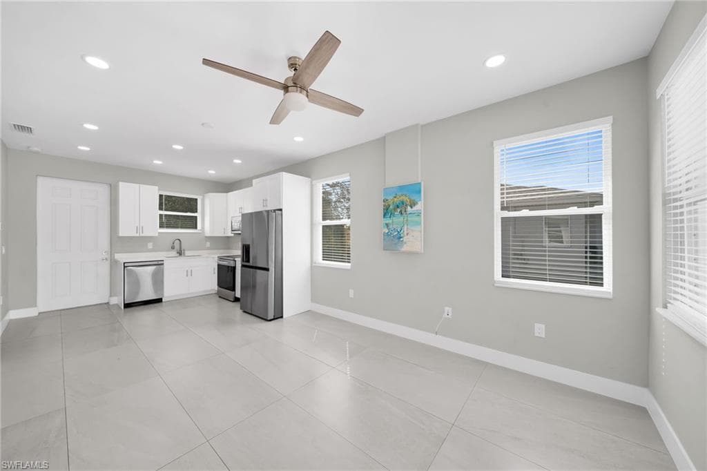 26951 N RIVERSIDE DR-30