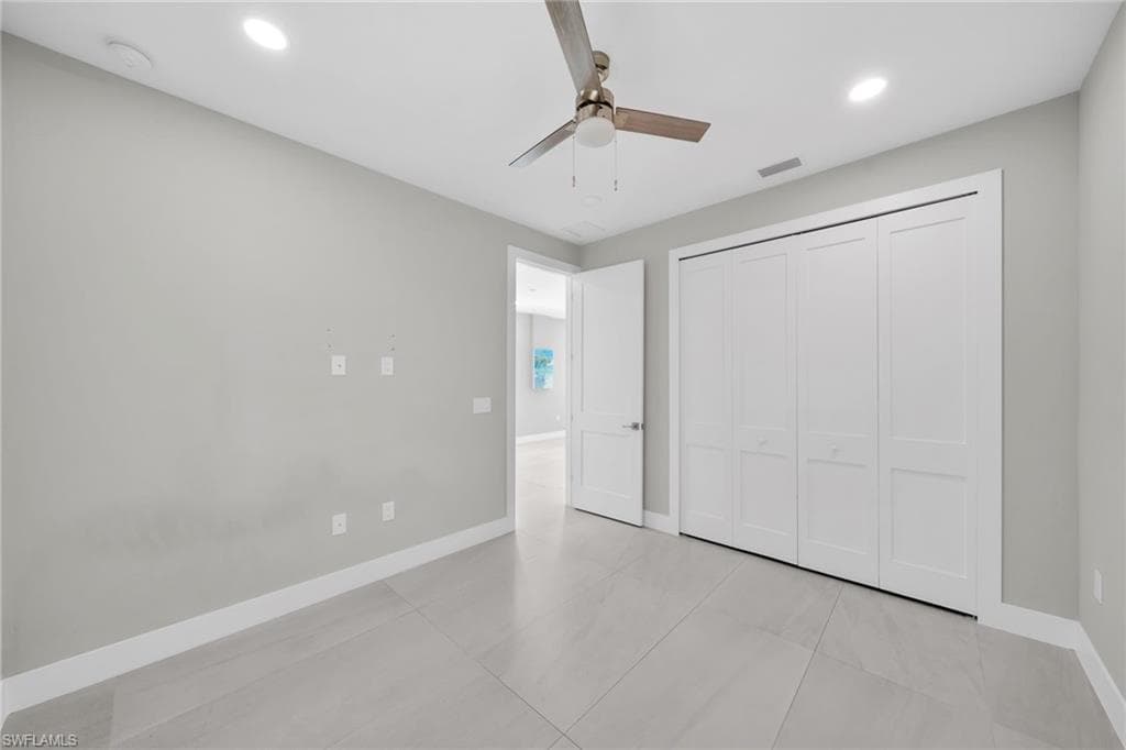 26961 N RIVERSIDE DR-1