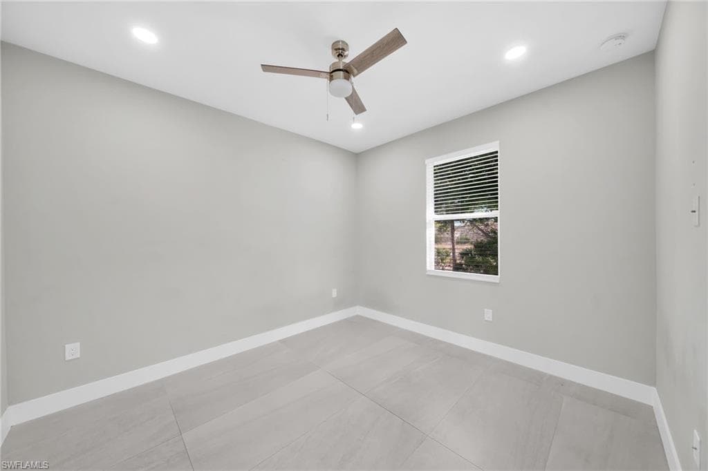 26961 N RIVERSIDE DR-39