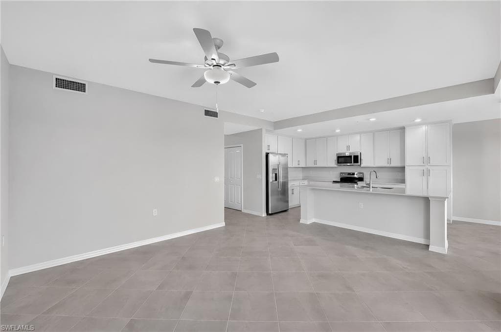 15835 Green Acres AVE 3316-8