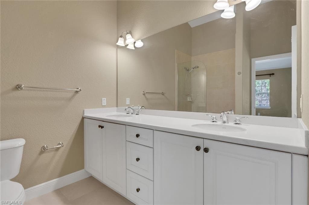 3555 Avion Woods CT 501-19