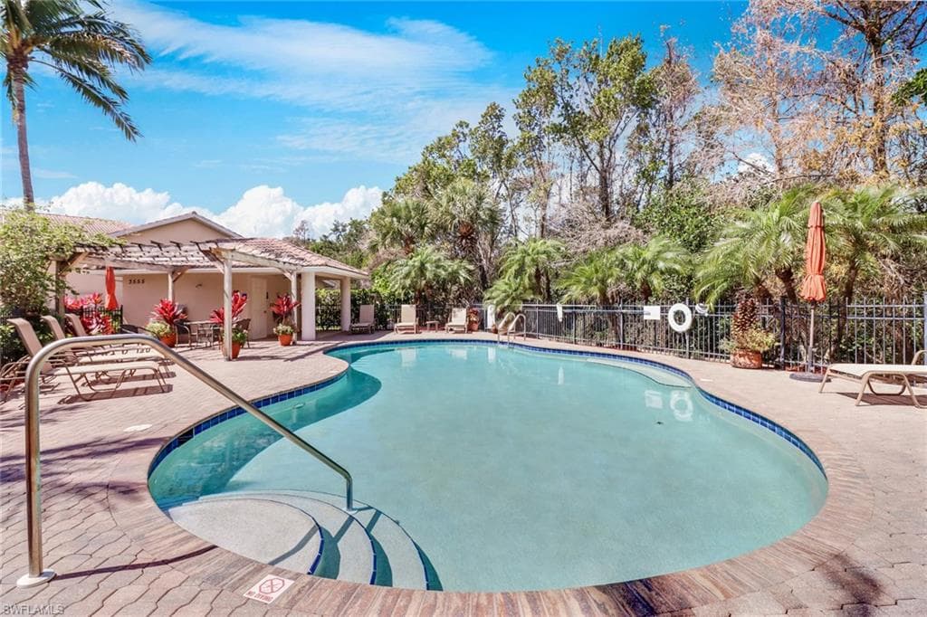 3555 Avion Woods CT 501-8