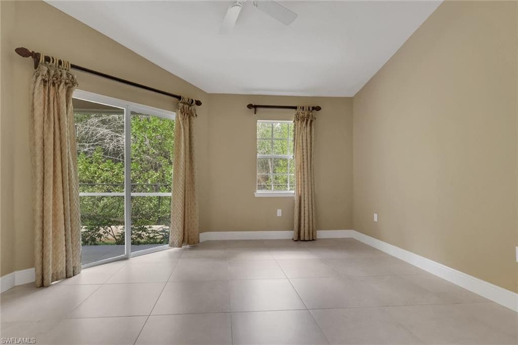 3555 Avion Woods CT 501-24