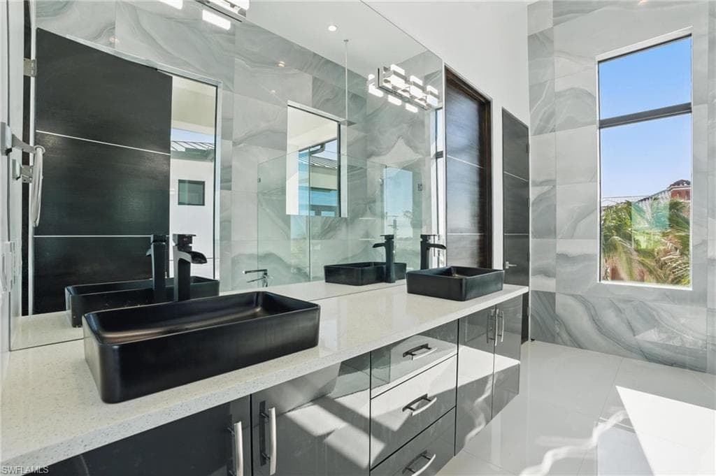 3050 Estero BLVD-27