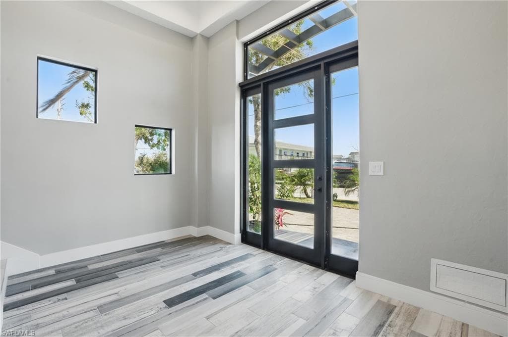 3050 Estero BLVD-4