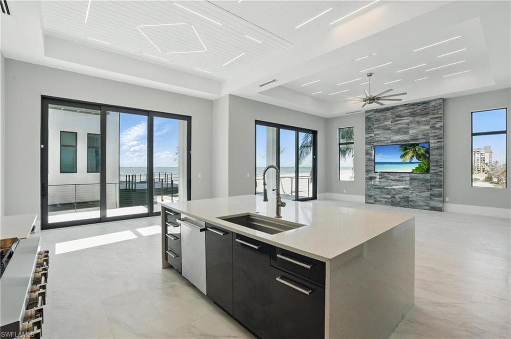 3050 Estero BLVD-19