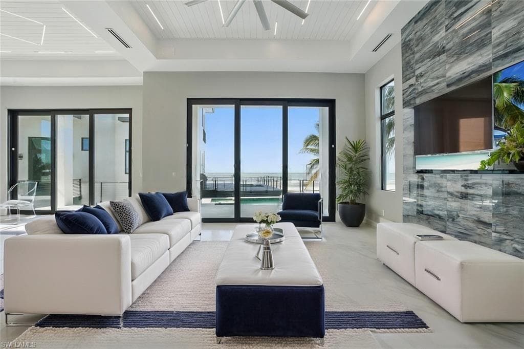 3050 Estero BLVD-8