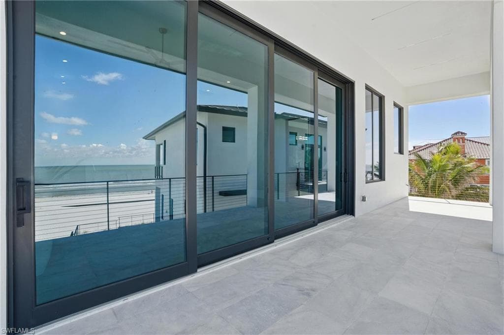 3050 Estero BLVD-32