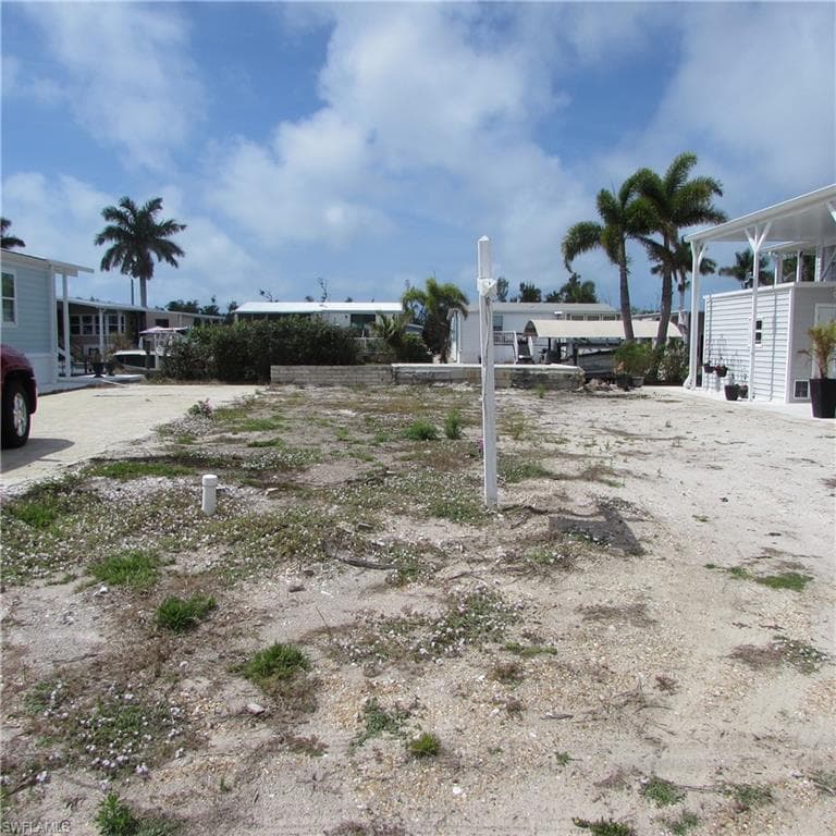 5004 Gulfgate LN-24