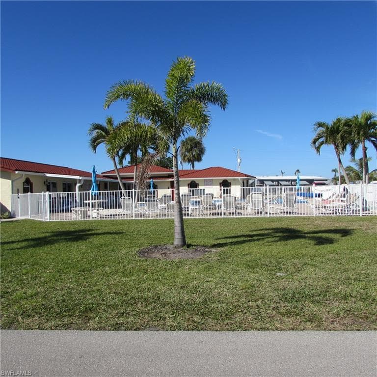 5004 Gulfgate LN-18
