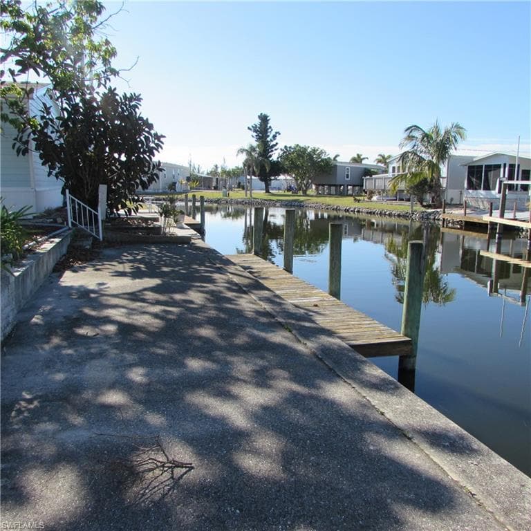 5004 Gulfgate LN-11