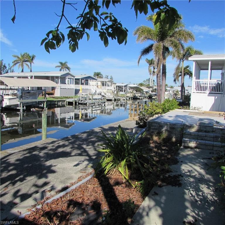 5004 Gulfgate LN-8