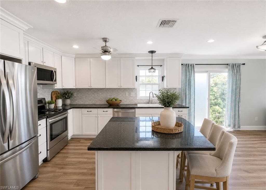 122 Leawood CIR-2