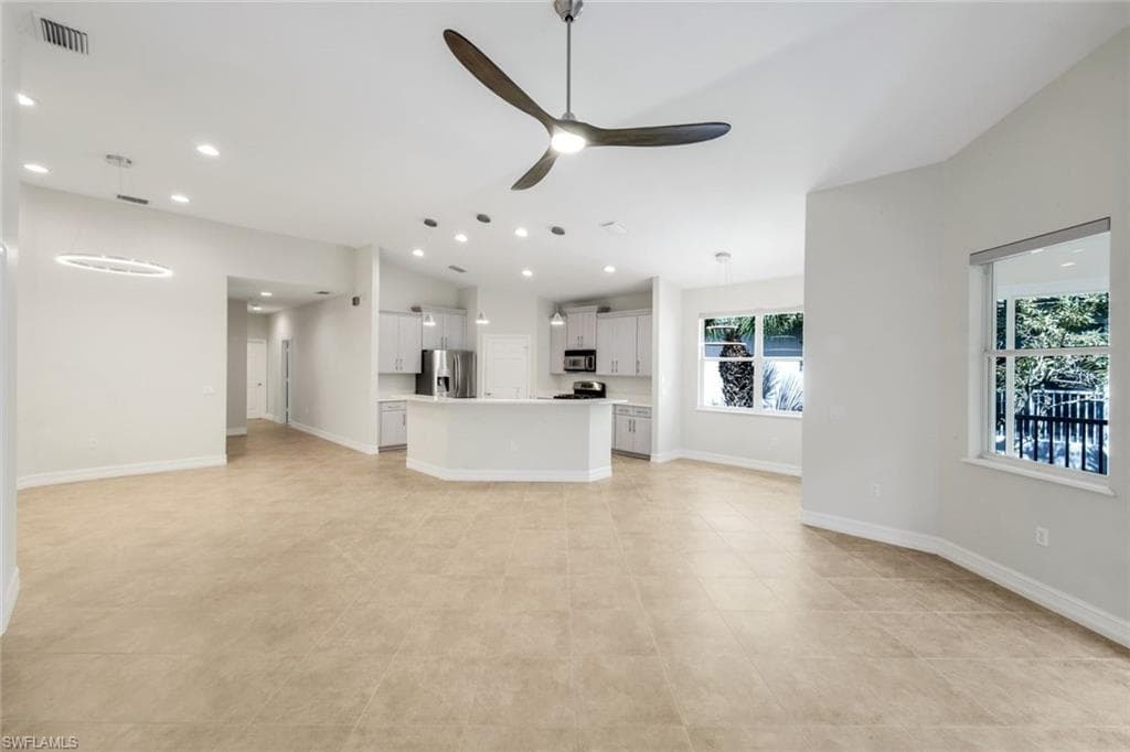 2040 Tarpon Bay DR N 201-22