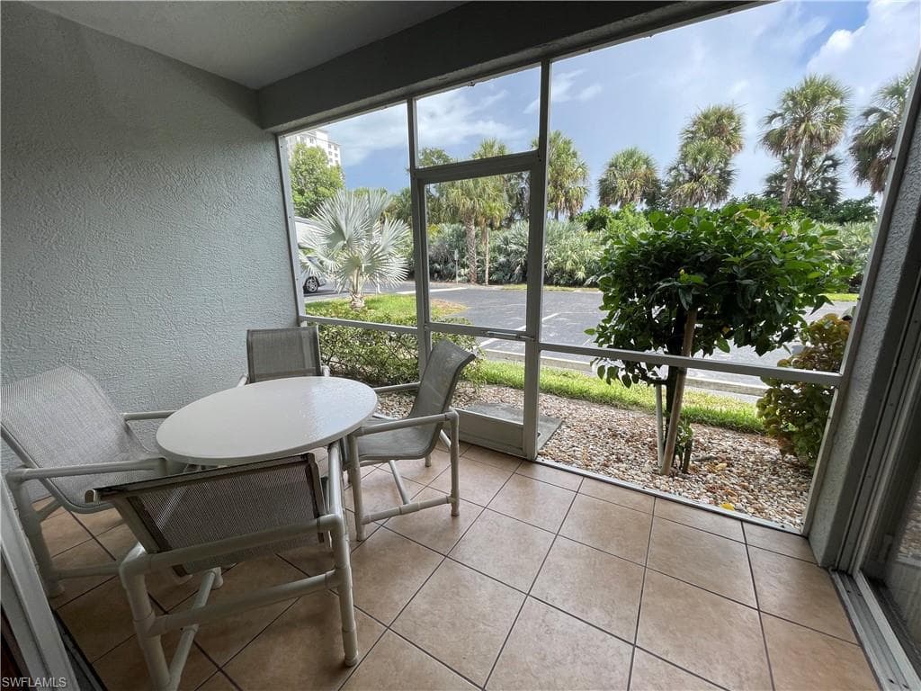 519 Roma CT 2103-21