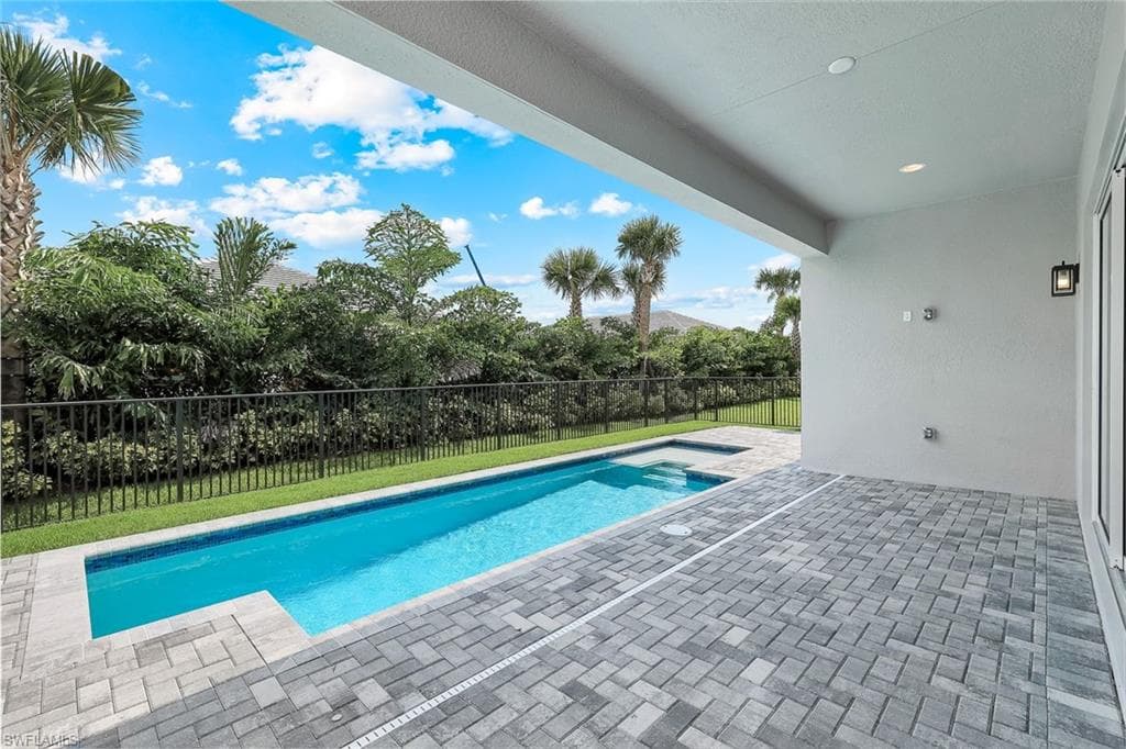 2741 Durham CIR-23