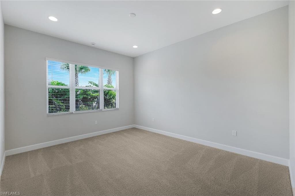 2741 Durham CIR-14
