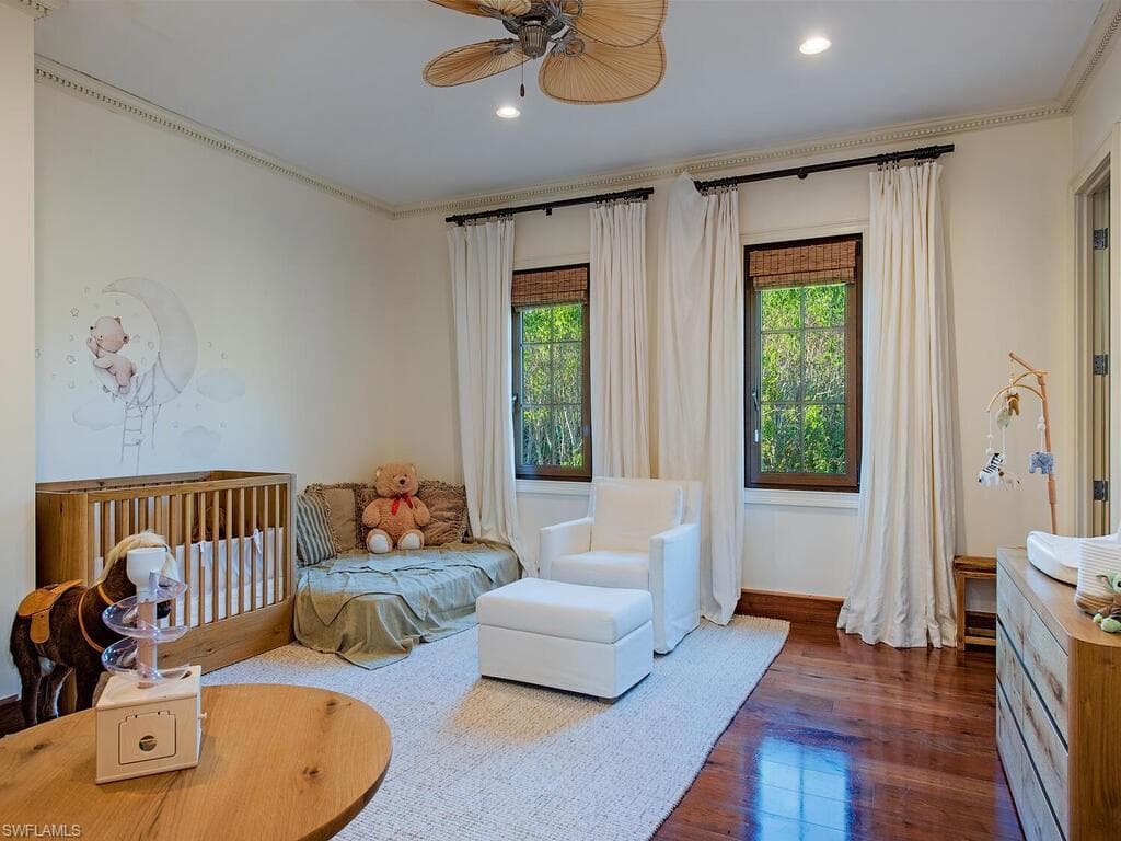 3200 Green Dolphin LN-35