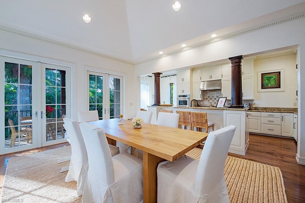 3200 Green Dolphin LN-14