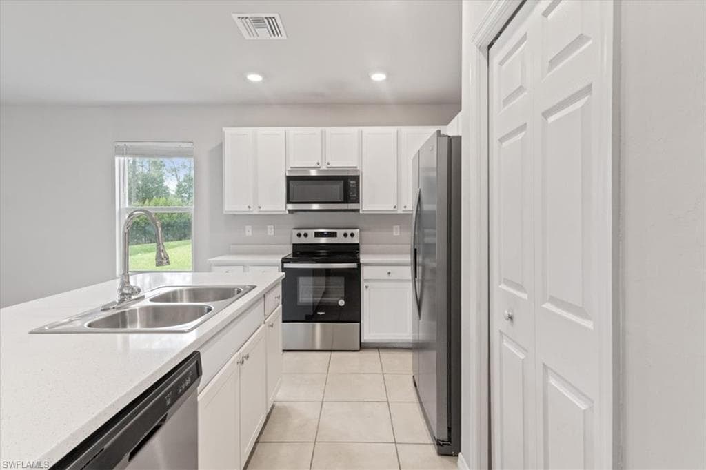 15245 Wildflower CIR-8