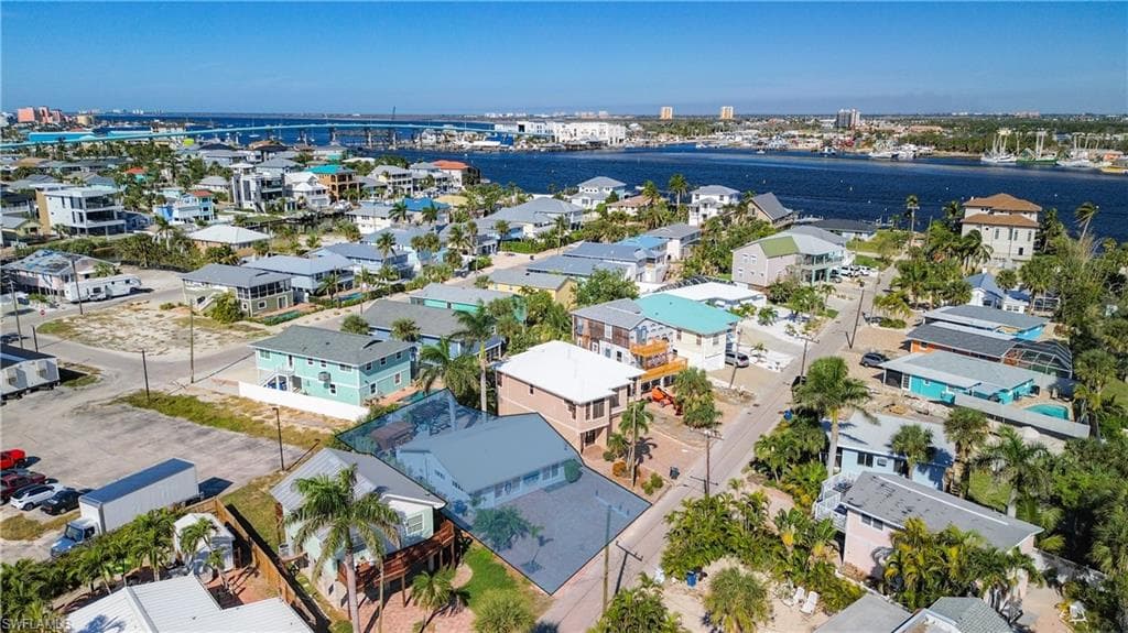 217 Miramar ST-45