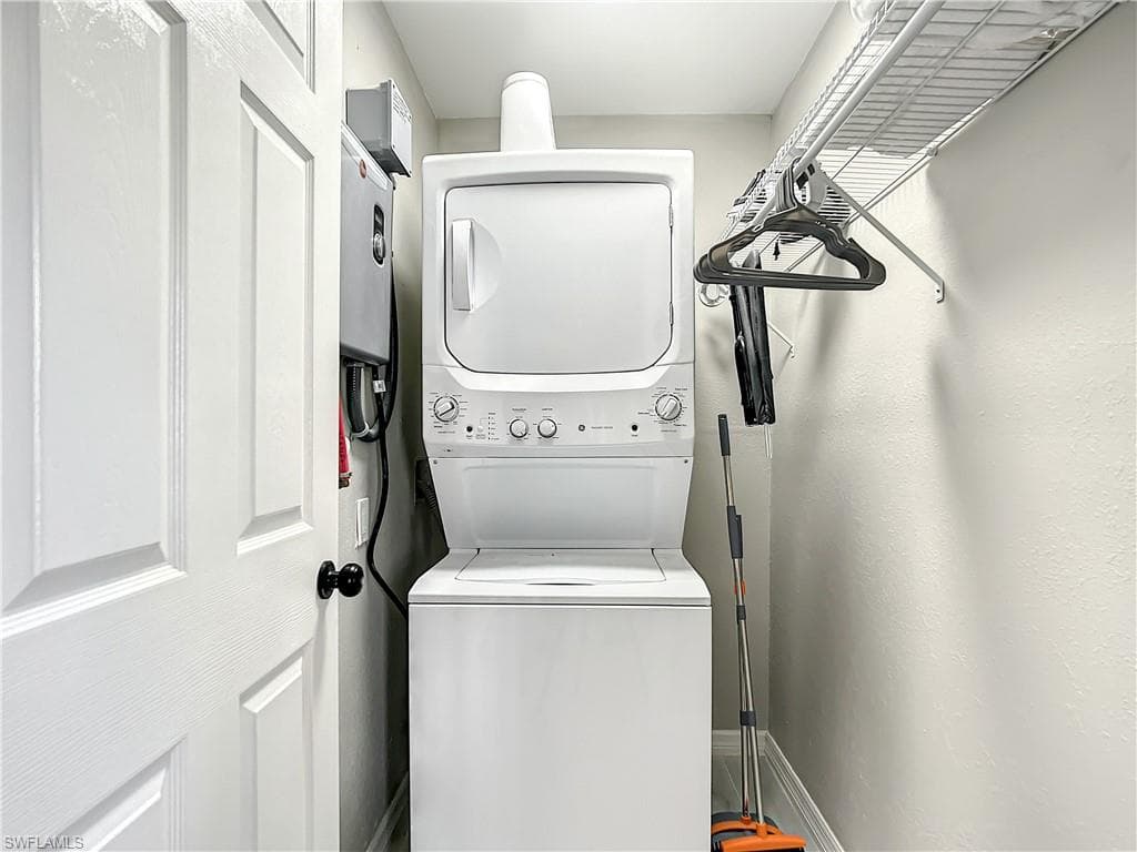 217 Miramar ST-39