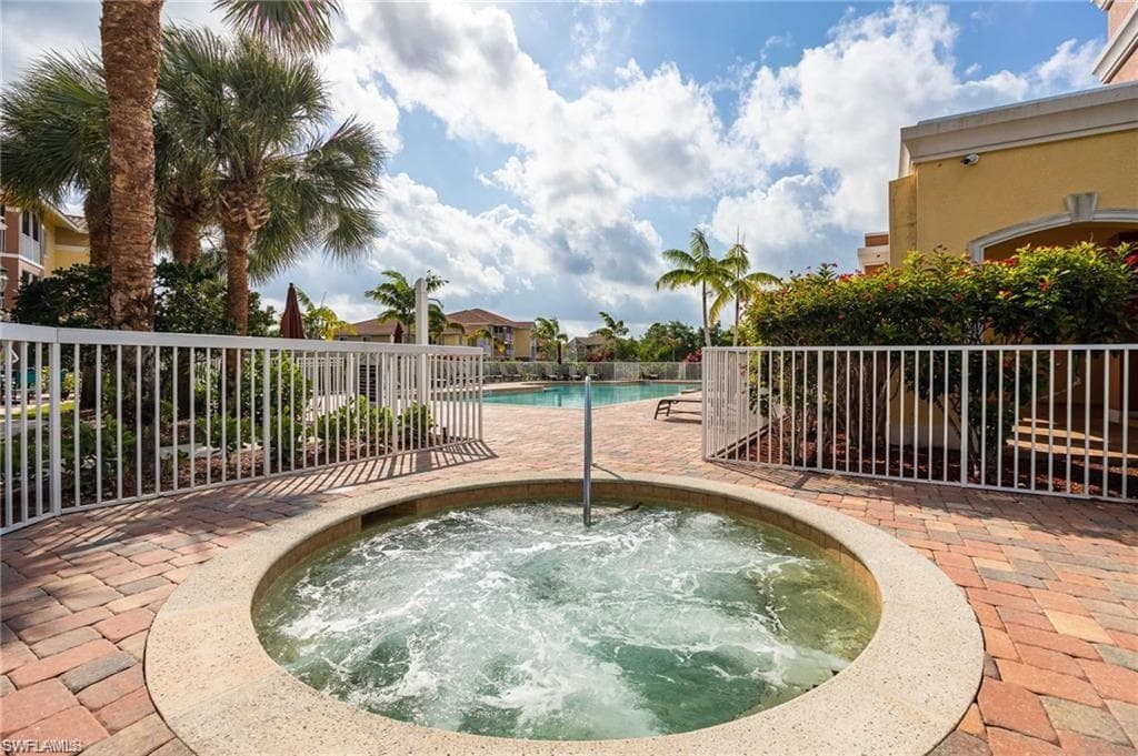 13110 Bella Casa CIR 214-40