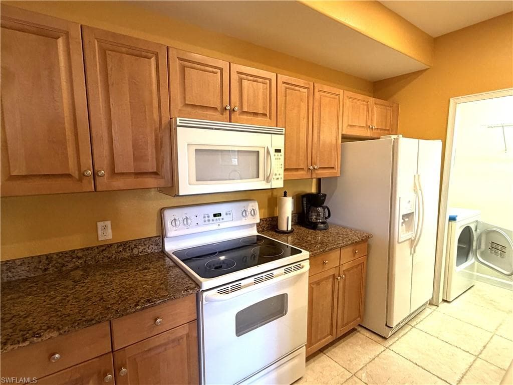 13110 Bella Casa CIR 214-7