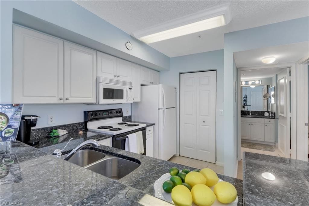 1205 Wildwood Lakes BLVD 201-3