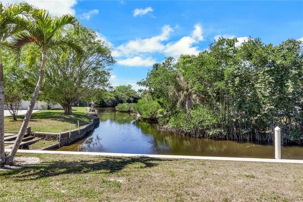 27170 Esther DR-39